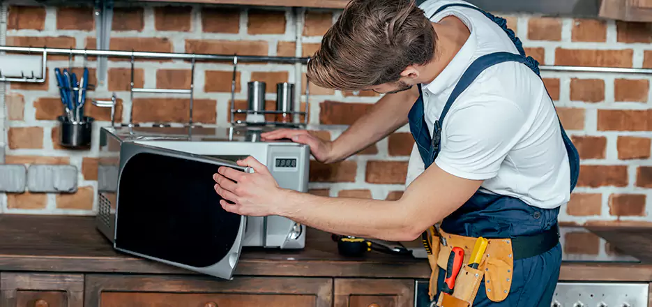 In-Home Microwave Repair in Melrose