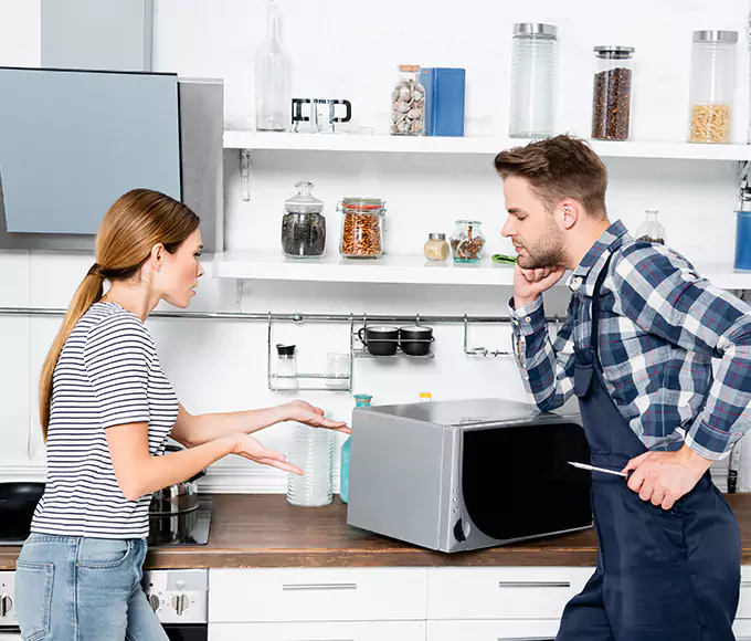 Why Melrose Homeowners Trust Melrose Appliance Pro for Every Microwave Fix?